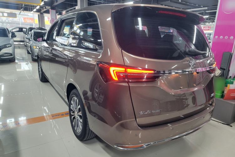 Used Buick GL8 2020 Land Cruiser Executive Class 652T Comfort Model
