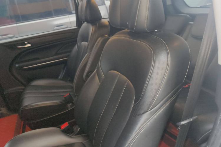 Used GAC Trumpchi M6 2021 270T DCT Luxury Edition (7 Seats)
