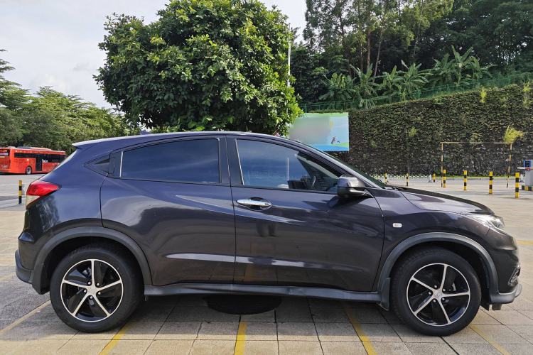 Used Honda Vezel 2020 1.5L CVT Pioneer Edition
