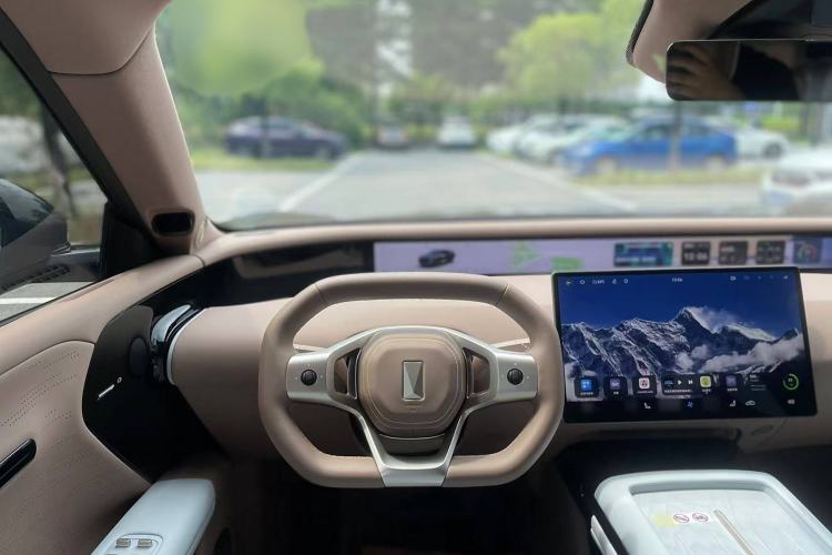 Used  07 2024 Pro+ All-Electric Version
