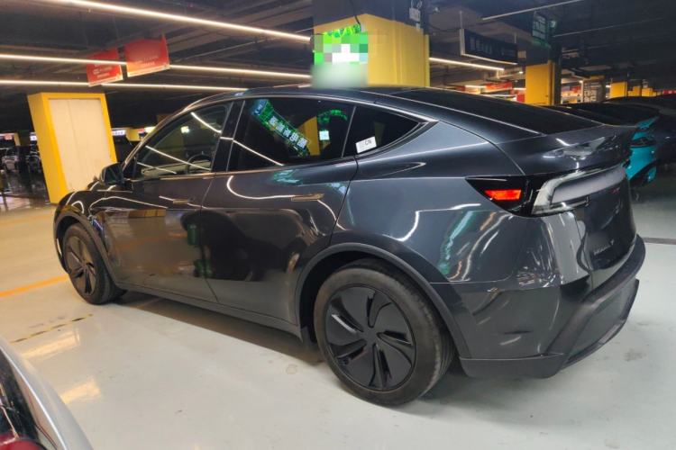 Used Tesla Model Y 2025 Rear-Wheel-Drive Version
