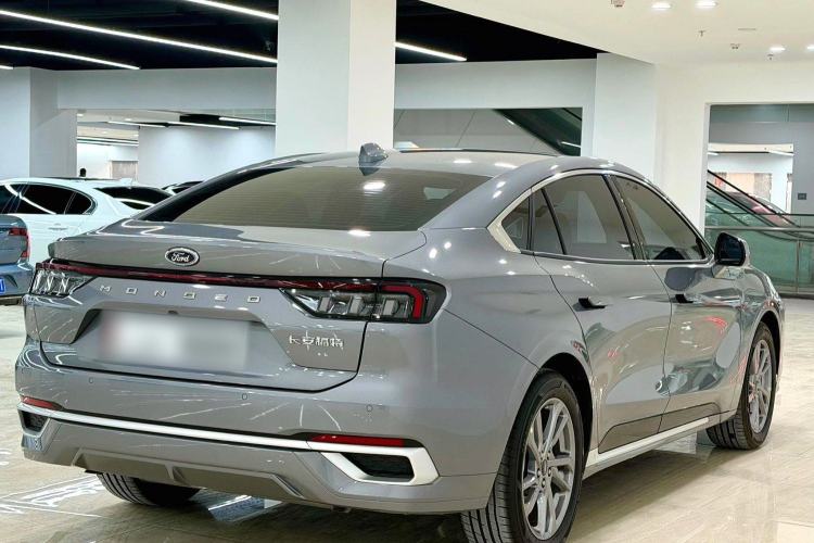 Used Ford Mondeo 2023 EcoBoost 180 Luxury Model
