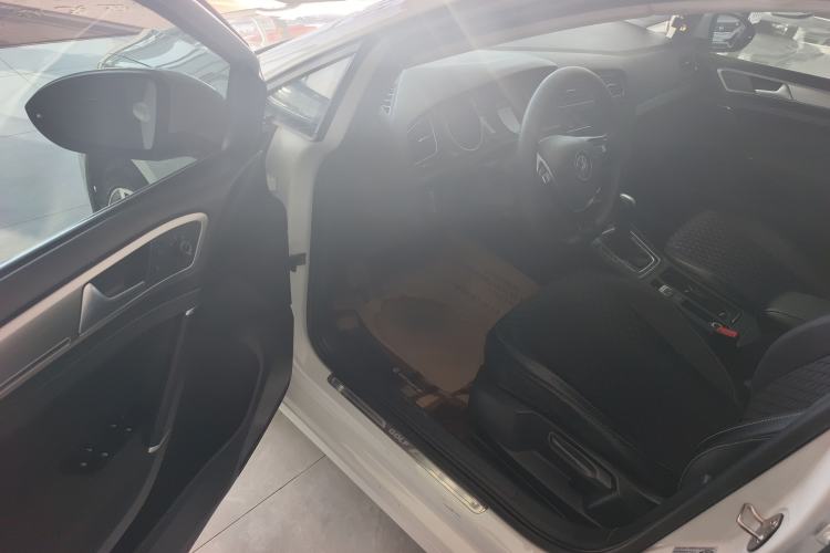 Used Volkswagen Golf 2020 200TSI DSG Comfortable and Ambitious Edition
