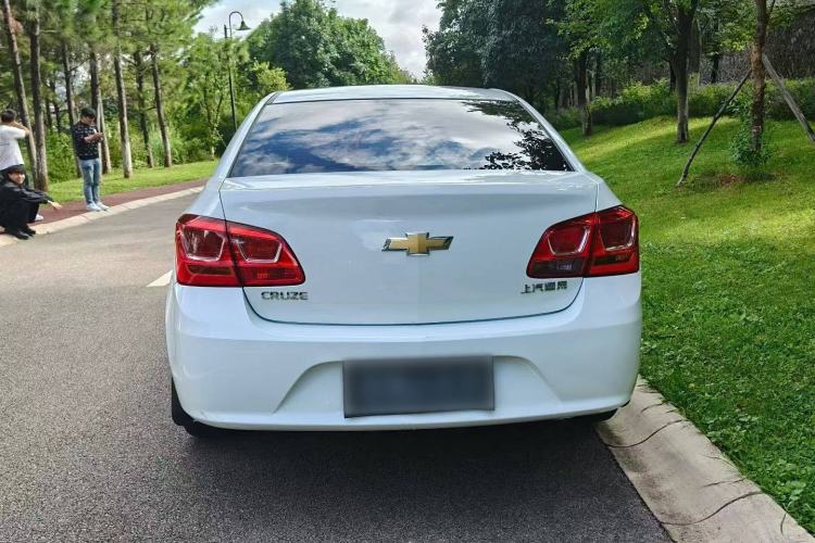 Used Chevrolet Cruze 2015 1.5L Classic SE MT
