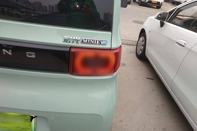 Used Wuling Hongguang MINIEV 2022 Macaron Premium Model – Lithium Ternary Battery