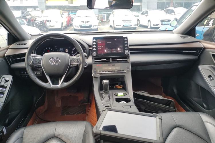 Used Toyota Avalon 2019 2.0L Luxury Edition China VI Standard
