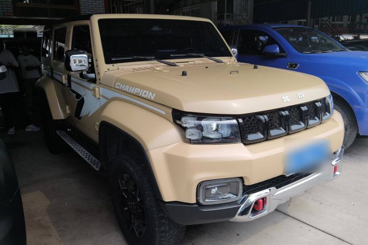 Used Beijing Auto BJ40 2019 2.3T Automatic Four-Wheel Drive Ring the Tower Champion Edition China VI
