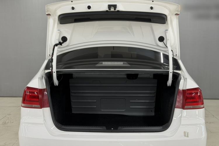 Used Volkswagen Santana 2021 1.5L Manual Fashion Edition
