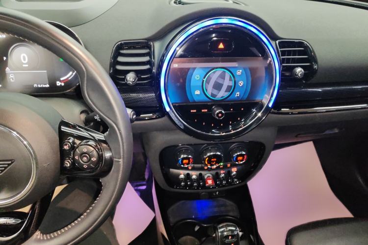 Used  Clubman 2021 1.5T COOPER Connoisseur
