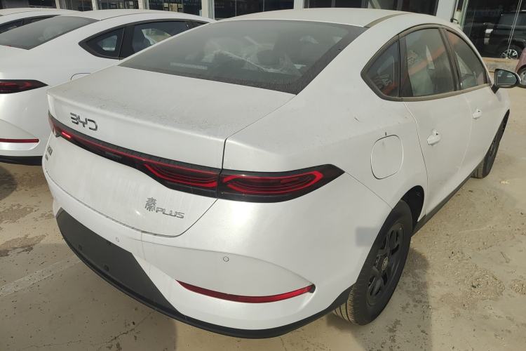 Used BYD Qin PLUS 2025 DM-i Smart Drive 55KM Leading Model
