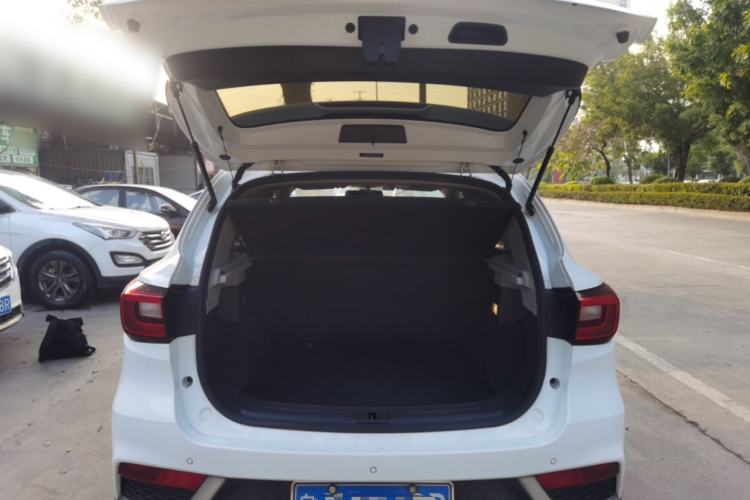 Used MG ZS 2018 1.5L Automatic Luxury Edition China V Standard
