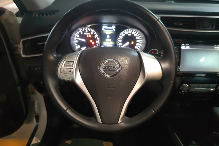 Used Nissan X-Trail 2014 2.5L CVT Luxury Edition 4WD
