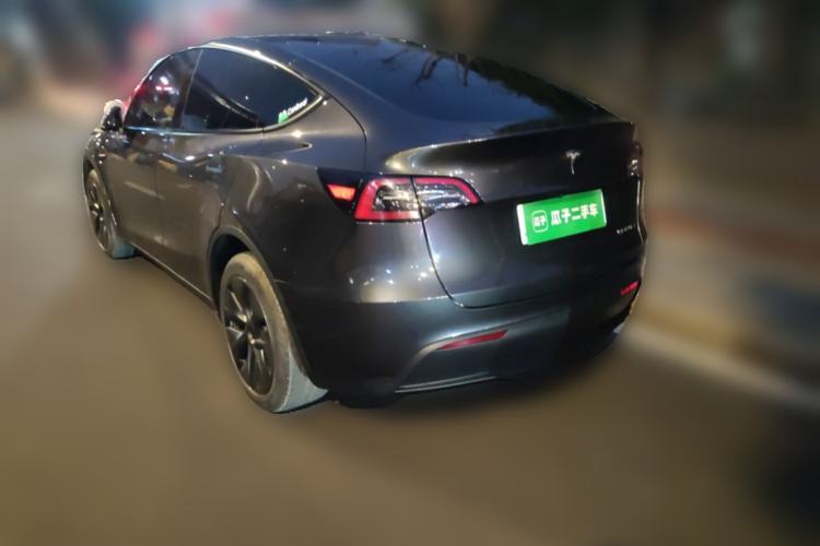 Used Tesla Model Y 2024 Long-Range All-Wheel-Drive Version