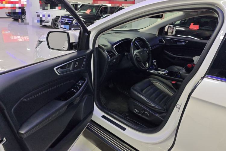 Used Ford Edge 2018 EcoBoost 245 Two-Wheel-Drive Titanium 7-Seater China VI Standard
