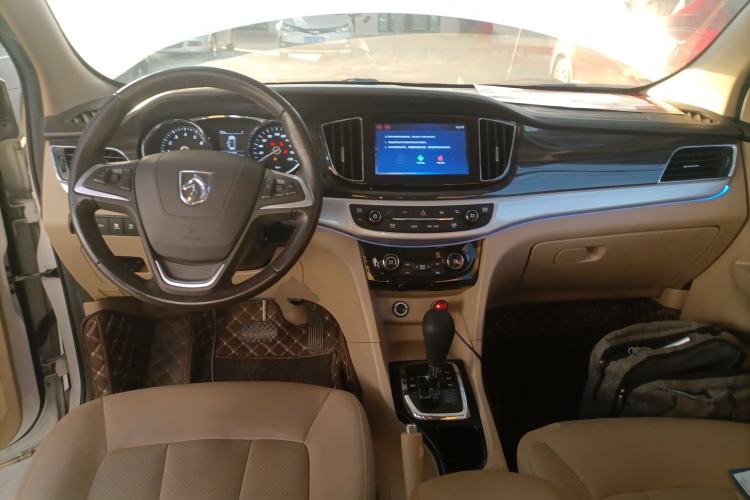 Used Baojun 730 2016 1.8L iAMT Luxury Model 7 Seats
