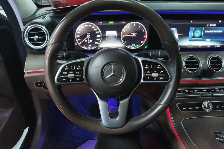 Used Mercedes-Benz E-Class 2019 E 260 L
