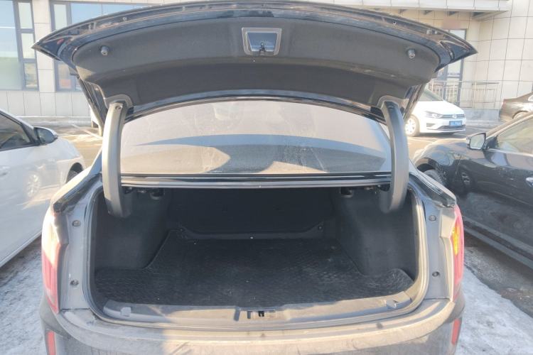 Used Hongqi E-QM5 2024 610 km PLUS