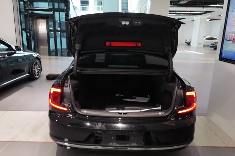 Used Volvo S90 2022 B5 Zhiyuan Luxury Edition