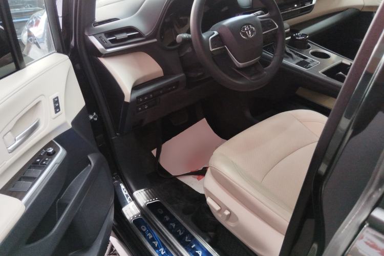 Used Toyota Granvia 2024 2.5L Hybrid Prestige ULTRA Edition