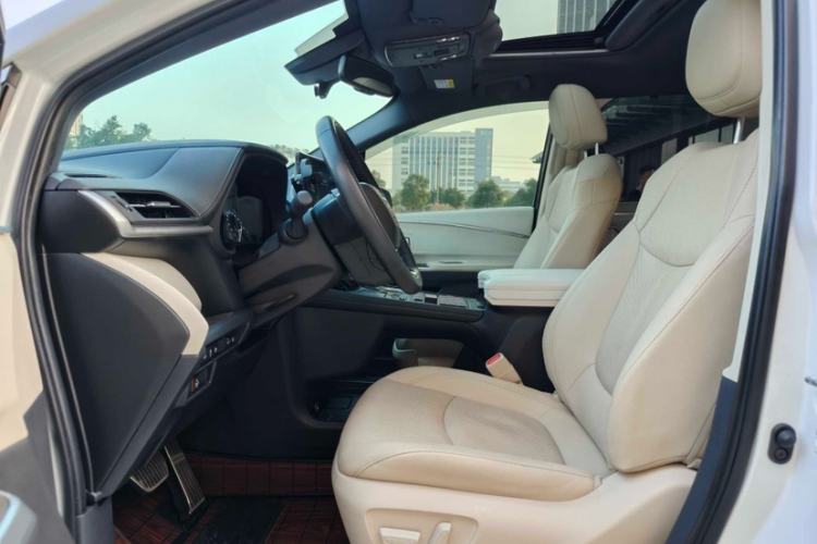 Used Toyota Sienna 2021 2.5L Hybrid Premium Edition
