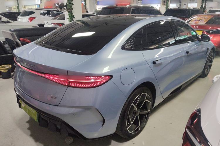 Used BYD Seal 2022 700 km Long-Range Rear-Wheel-Drive Version
