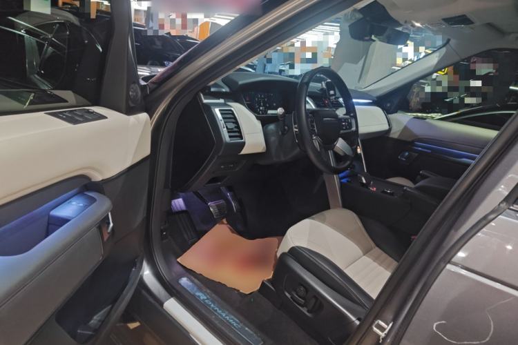 Used Land Rover Discovery 2021 360 PS R-Dynamic S
