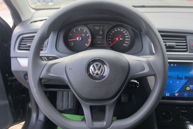 Used Volkswagen Lavida 2015 1.6L Automatic Fashion Edition