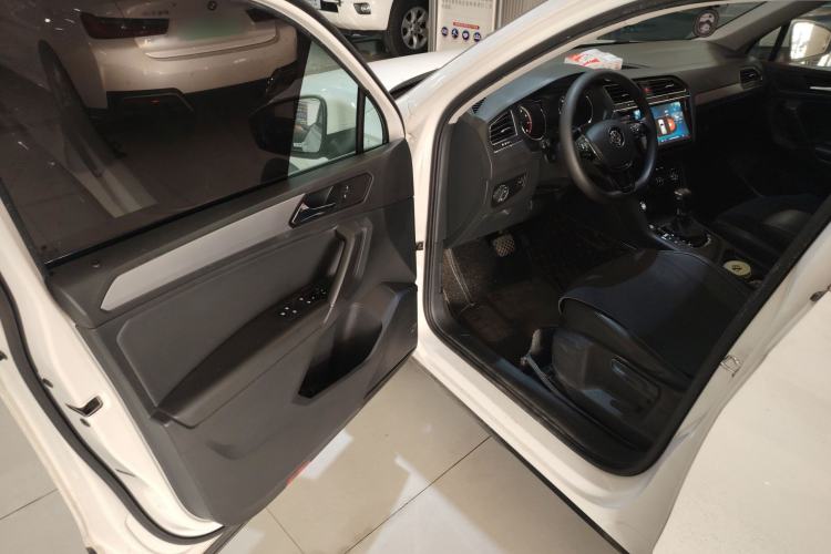 Used Volkswagen Tiguan L 2018 330TSI Automatic Two-Wheel Drive Luxury Edition