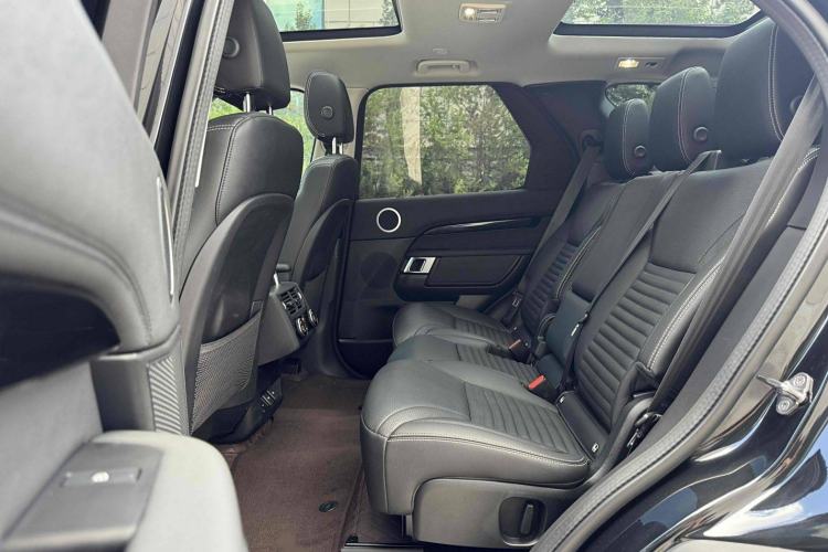 Used Land Rover Discovery 2024 360 PS S