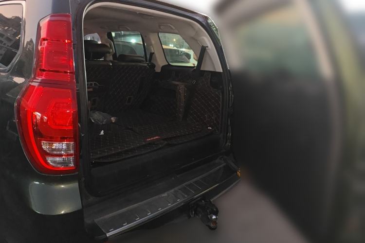 Used Haval H9 2017 2.0T Gasoline 4x4 Luxury 7-Seater
