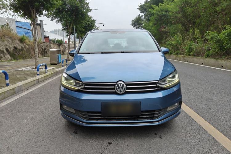 Used Volkswagen Touran 2016 Volkswagen Touran L 280TSI DSG Comfort Edition
