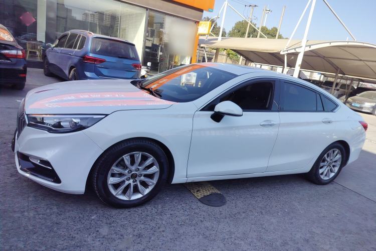 Used Hongqi H5 2019 30TD Dynamic Edition
