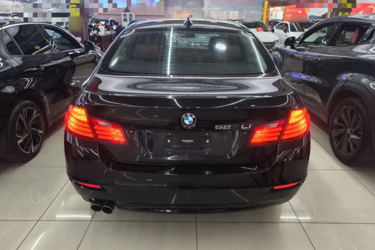 Used BMW 5 Series 2014 520Li Elegant Model
