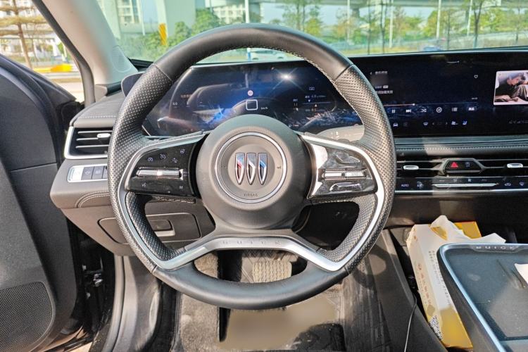 Used Buick LaCrosse 2023 28T Prestige Edition
