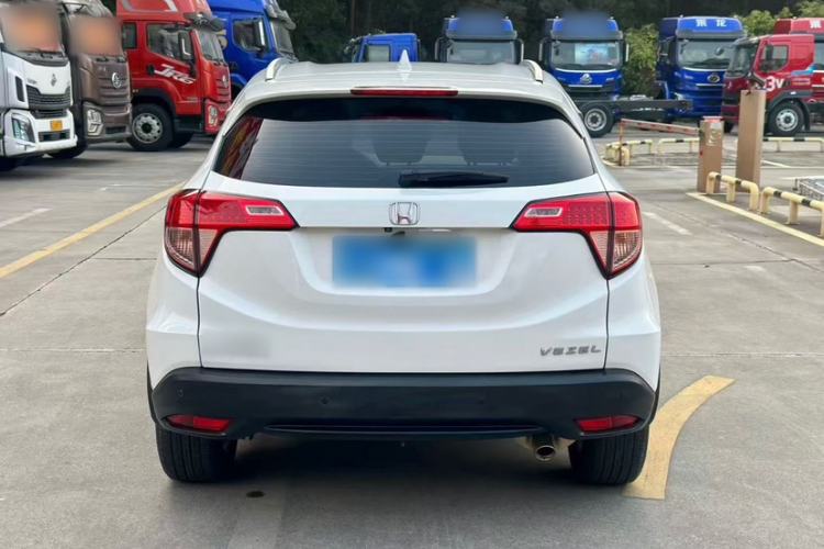 Used Honda Vezel 2016 1.8L CVT Front-Wheel Drive Pioneer Edition