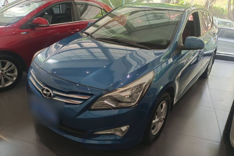 Used Hyundai Verna Ray 2014 1.4L Automatic GLX
