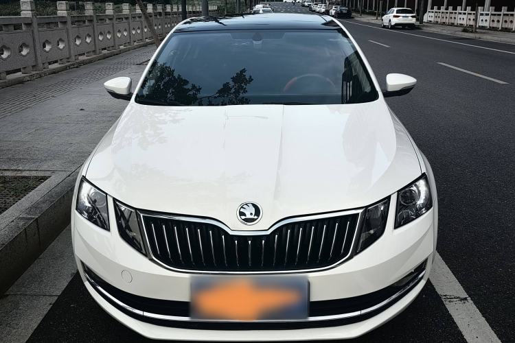 Used Skoda Octavia 2019 1.5L Automatic Smart Drive Luxury Edition China V Standard
