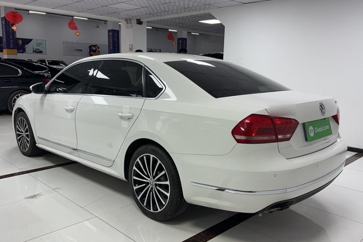 Used Volkswagen Passat 2014 1.8TSI DSG Prestige Navigation Edition
