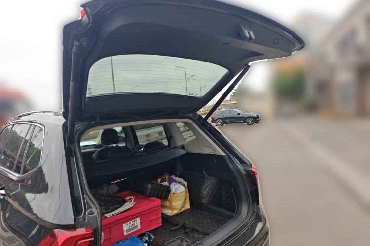 Used Volkswagen Tiguan L 2019 330TSI Automatic Two-Wheel Drive Smart Luxury Version China V Emission Standard