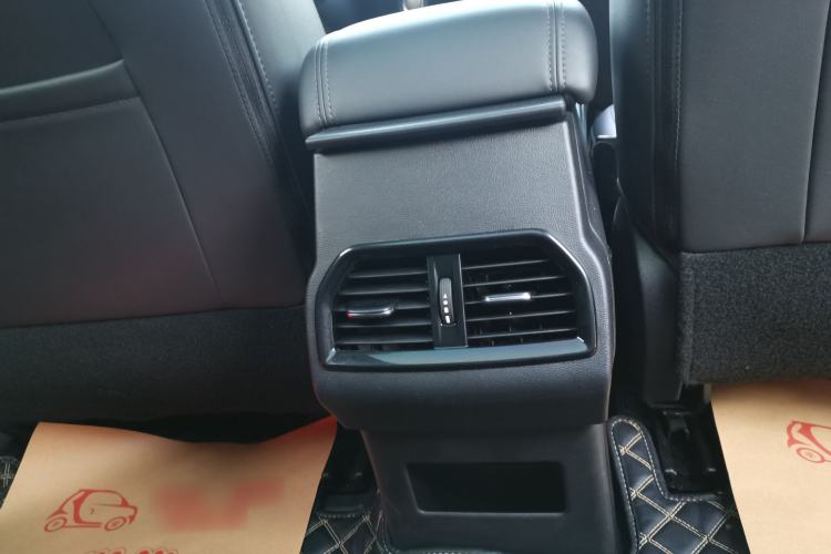 Used Wey VV5 2020 1.5T Two-Wheel Drive Color Pioneer
