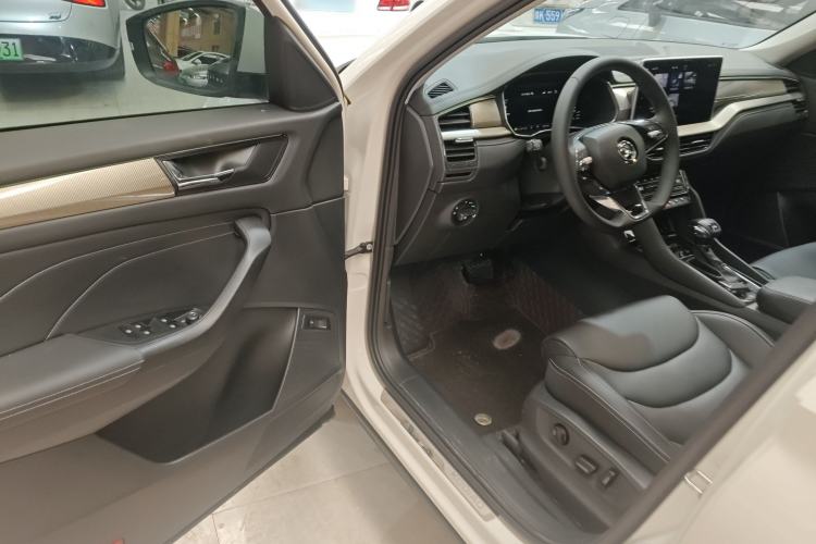 Used Skoda Kodiaq 2022 TSI330 7-Seater Two-Wheel-Drive Luxury Edition
