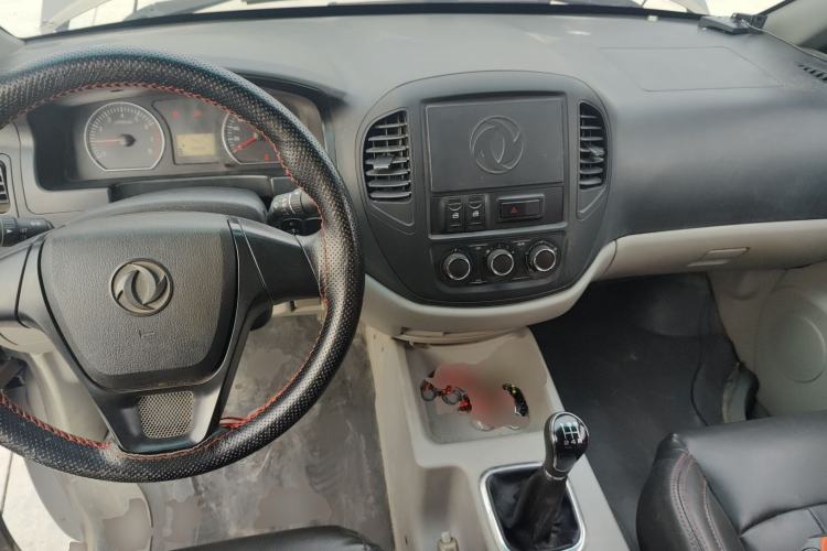 Used FORTHING Lingzhi 2018 M3 1.5L 5-Seat Base Model
