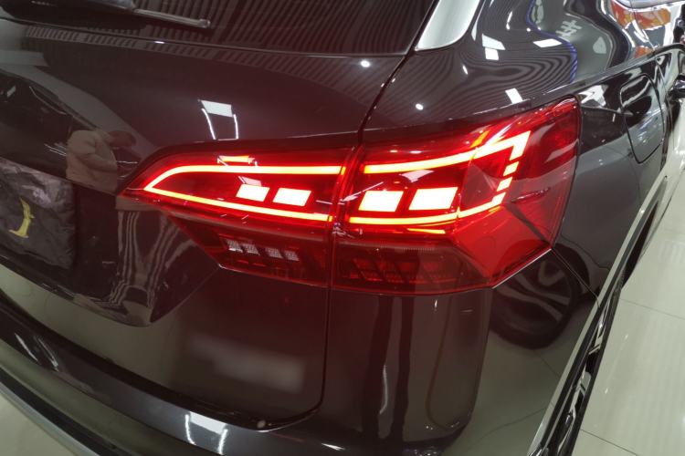 Used Volkswagen Tayron 2020 330TSI Two-Wheel Drive Luxury Smart Connectivity Version
