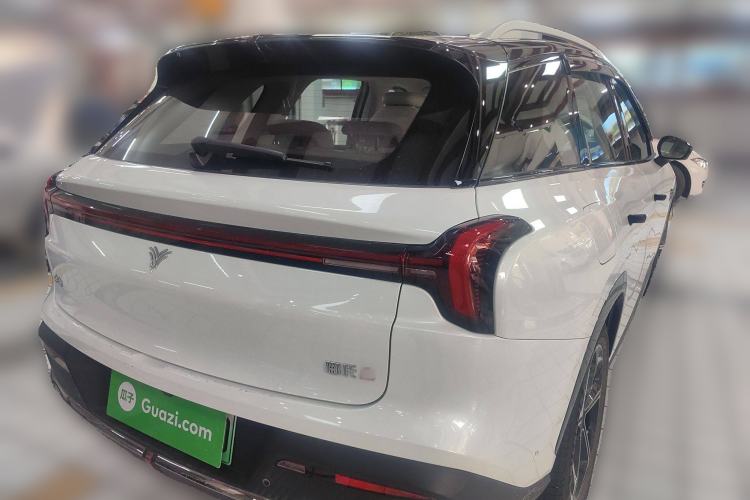 Used NETA L 2024 Extended-Range 310 Flash-Charge Red Edition
