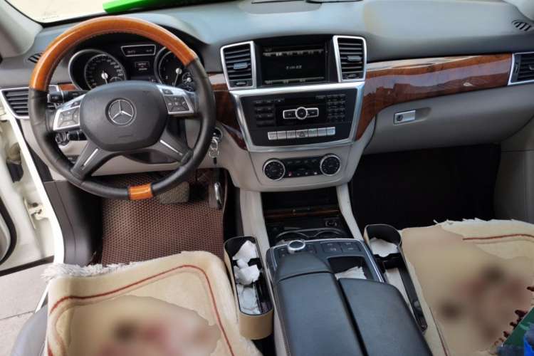 Used Mercedes-Benz M-Class 2014 ML 400 4MATIC Dynamic Model