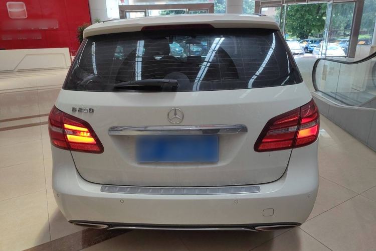 Used Mercedes-Benz B-Class 2015 B 200 Fashion Model
