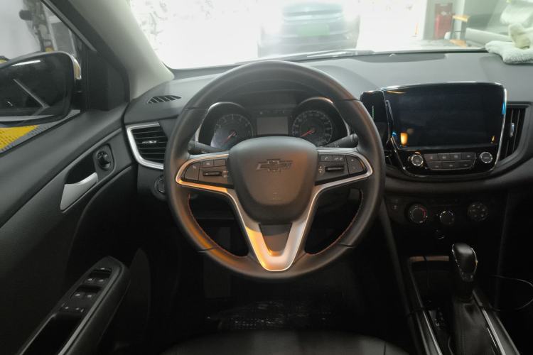 Used Chevrolet Monza 2020 Light Hybrid Redline 320T Dual-Clutch Joyful Edition
