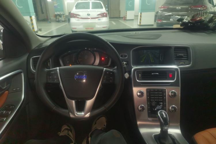 Used Volvo S60 2016 S60L T4 Zhiyuan Edition
