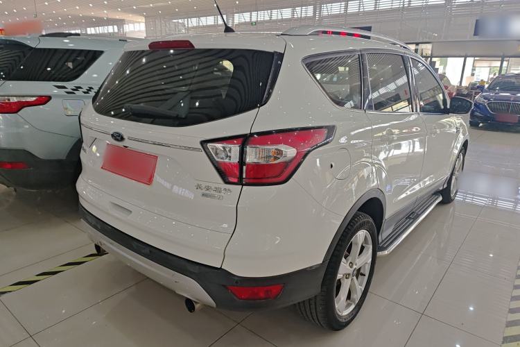 Used Ford Kuga 2017 EcoBoost 180 Two-Wheel-Drive Platinum Edition