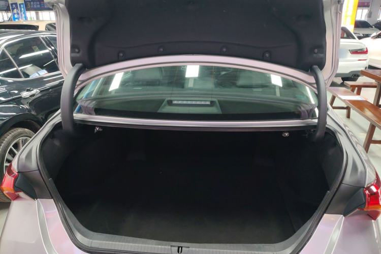 Used Toyota Avalon 2023 Dual-Engine 2.5L Luxury Edition